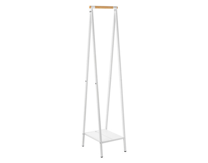 Der BRABANTIA Kleiderständer Linn XS in Weiß vereint modernes Design mit Funktionalität und ist ideal für stilvolle Kleideraufbewahrung.