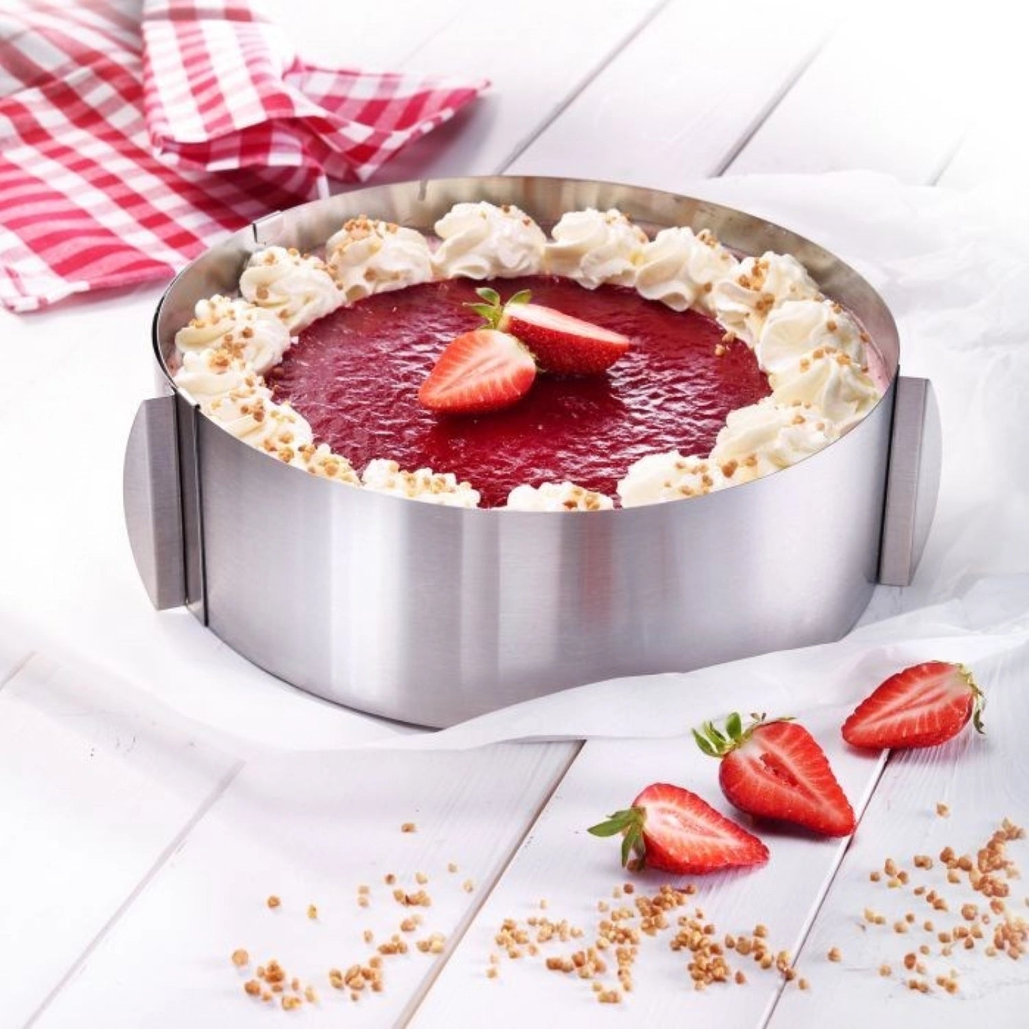 Verstellbarer Tortenring von Westmark, Durchmesser 16-30 cm, ideal für das Backen von Torten und Kuchen, robust und vielseitig einsetzbar.