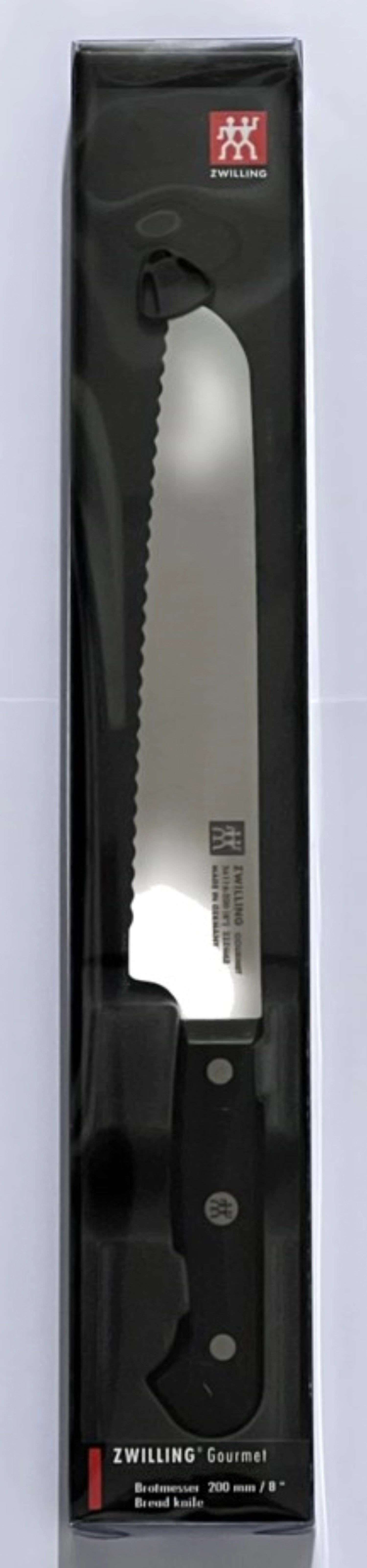 ZWILLING Gourmet Brotmesser, 200 mm, ideal für müheloses Schneiden von frischem Brot, ausgestattet mit einem komfortablen Griff und einer langlebigen Klinge.