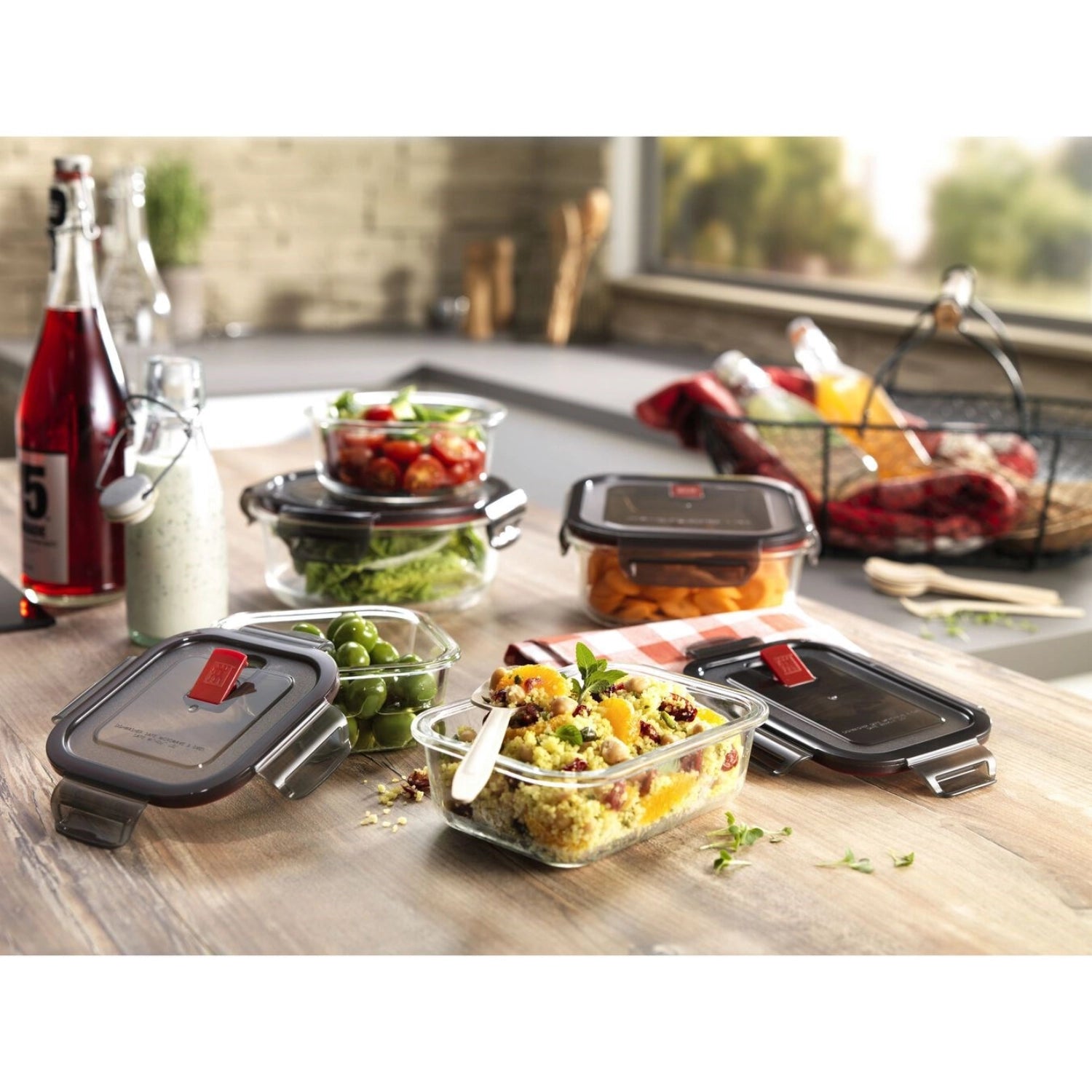 Quadratischer Zwilling Gusto Glasbehälter mit 500 ml Volumen, ideal für die Aufbewahrung von Lebensmitteln, langlebig und funktional.