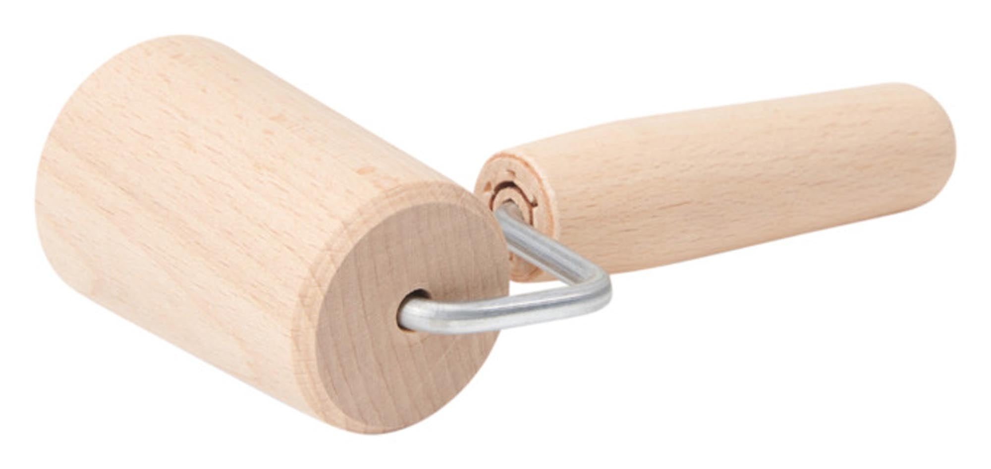 Entdecken Sie den PATISSE Teigausroller mit Griff Holz 7 cm – ideal für Hobbybäcker! Perfekt für kleine Teigmengen, robust und ergonomisch.
