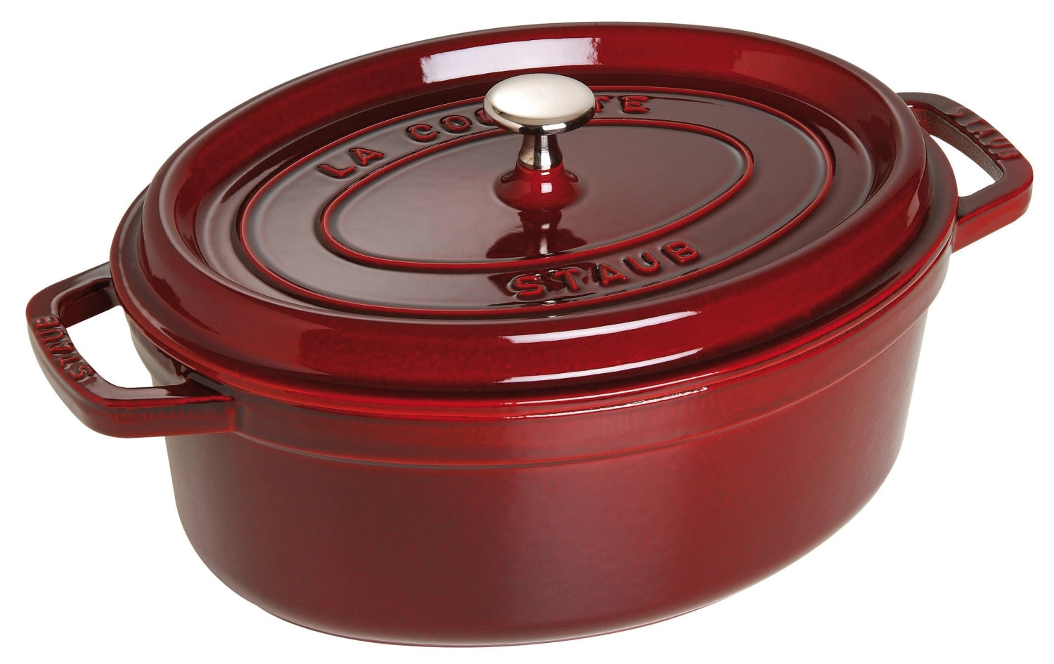 Elegante ovale Cocotte von Staub mit 4,2 Litern, perfekt für schmackhafte Gerichte und stilvolle Präsentation auf dem Tisch.