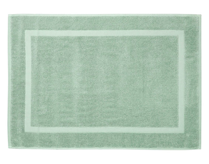 DIAQUA Badvorleger Fresco in Salbei, 50x70 cm, elegante Badematte für ein frisches Badezimmer-Ambiente, erhältlich bei KAQTU Design AG.