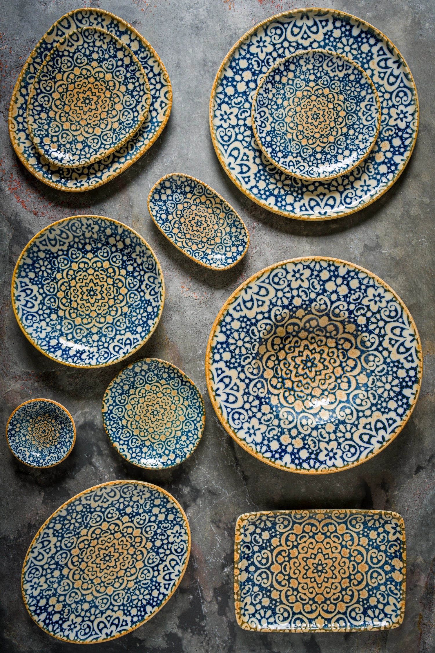 Elegante Alhambra Moove Schale von Bonna, 8x8.5 cm, perfekt für stilvolle Präsentationen von Snacks und Desserts.