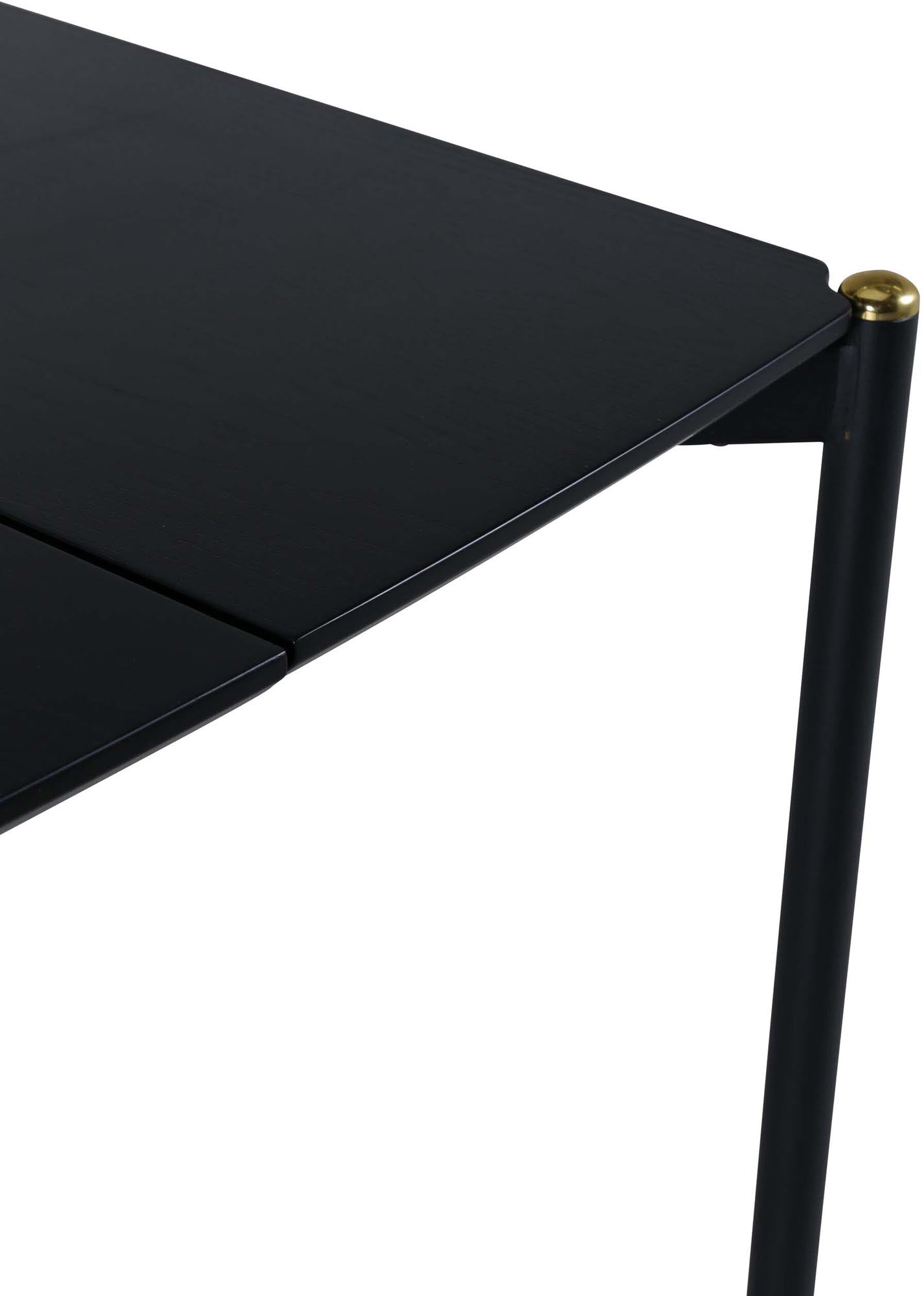 Der Pelle Esstisch von Venture Home besticht durch sein modernes Design und hochwertige Verarbeitung, ideal für jedes Esszimmer.