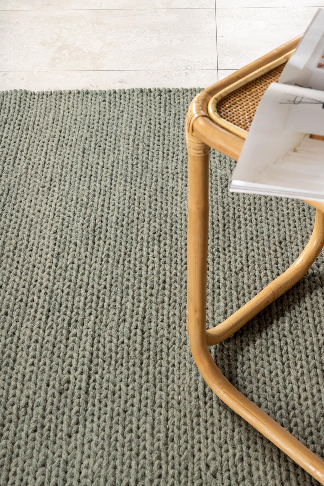 Der elegante Marta Teppich von Venture Home bringt mit seinem einzigartigen Design und der hochwertigen Verarbeitung eine gemütliche Atmosphäre in Ihr Zuhause.