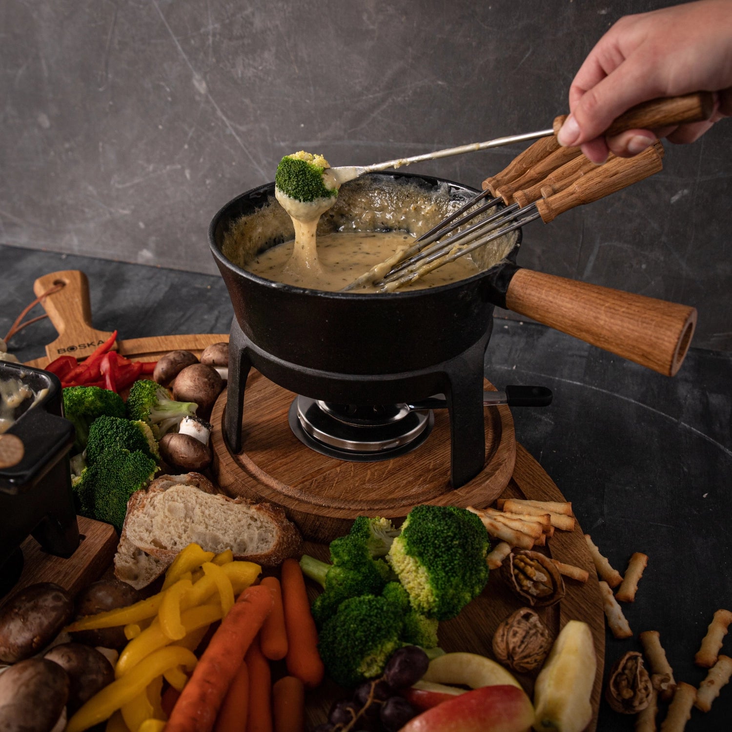 Boska Fondueset Pro L 1.8lt, stilvolles Fondue-Set für unvergessliche Abende, mit robuster Schüssel und praktischem Zubehör für köstliche Kreationen.
