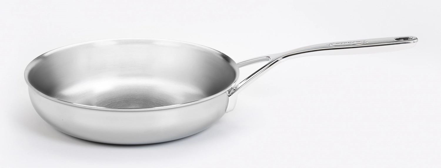 5 Plus Bratpfanne unbeschichtet von Demeyere, 20 cm Durchmesser, ideal für gesundes Braten ohne Beschichtung, langlebig und hochwertig.
