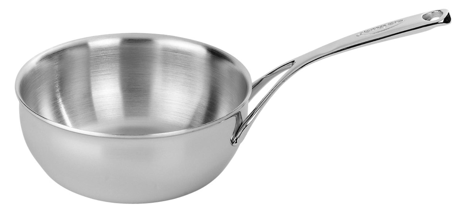 Elegante ATLANTIS Sauteuse von Demeyere, ideal für schonendes Garen und vielseitige Zubereitung in der gehobenen Küche.