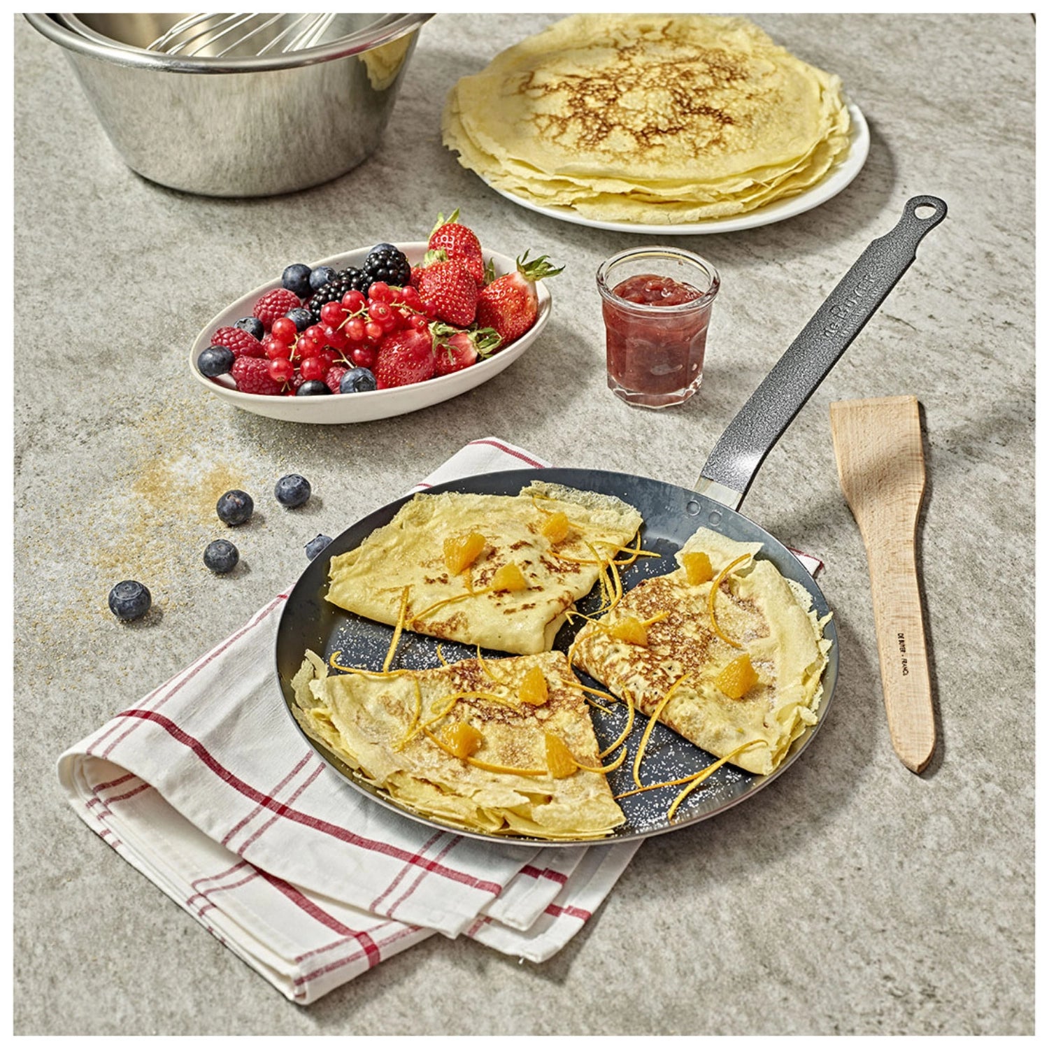 FORCE BLUE Crêpes Pfanne Ø 20cm aus Blaustahl von de Buyer, perfekt für die Zubereitung von köstlichen Crêpes und Pfannkuchen.
