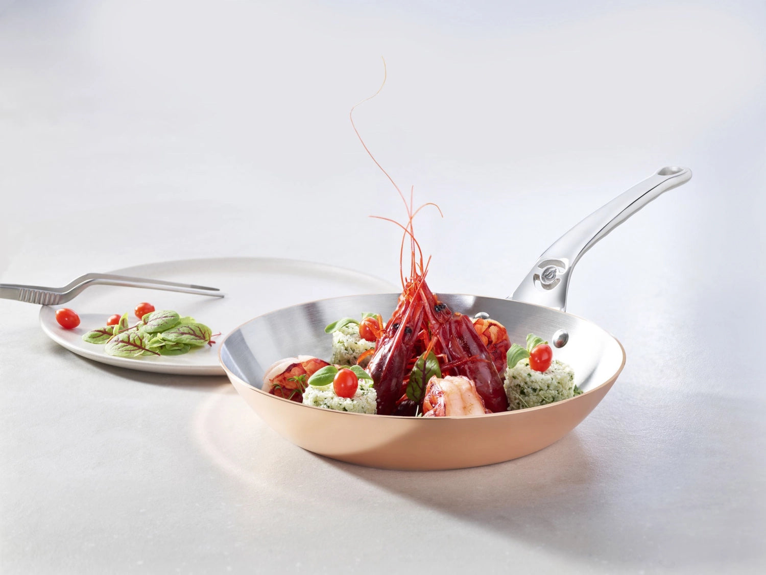 PRIMA MATERA Bratpfanne aus Kupfer und Edelstahl, Ø32cm, induktionsgeeignet, ideal für gleichmäßiges Braten und Kochen.