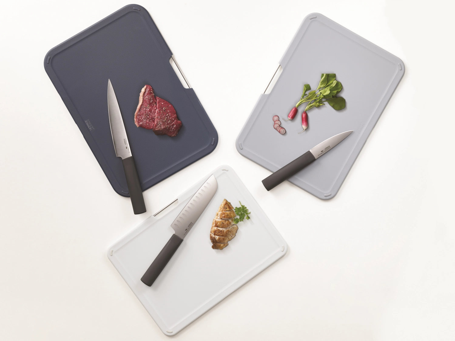 6-teiliges Messer- und Schneidbrett-Set "Nest Boards Plus" von Joseph Joseph, platzsparend und funktional, ideal für die moderne Küche.