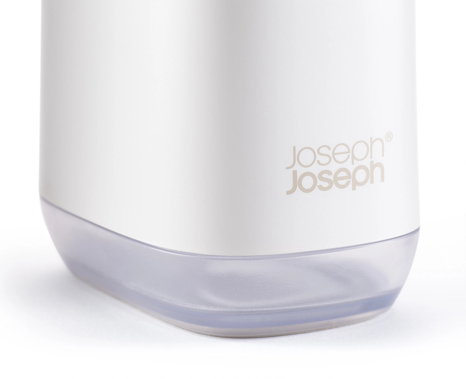 Eleganter Slim Compact Seifenspender in Ecru von Joseph Joseph, ideal für platzsparende Lösungen und zeitgemäße Badästhetik.