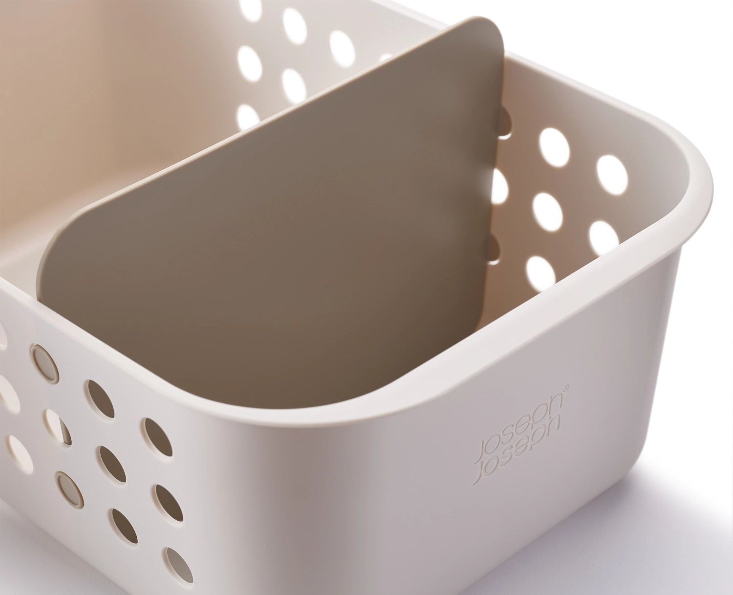 Stylischer EasyStore Aufbewahrungskorb von Joseph Joseph, perfekt für die organisierte Aufbewahrung von Küchenutensilien und kleinen Gegenständen.