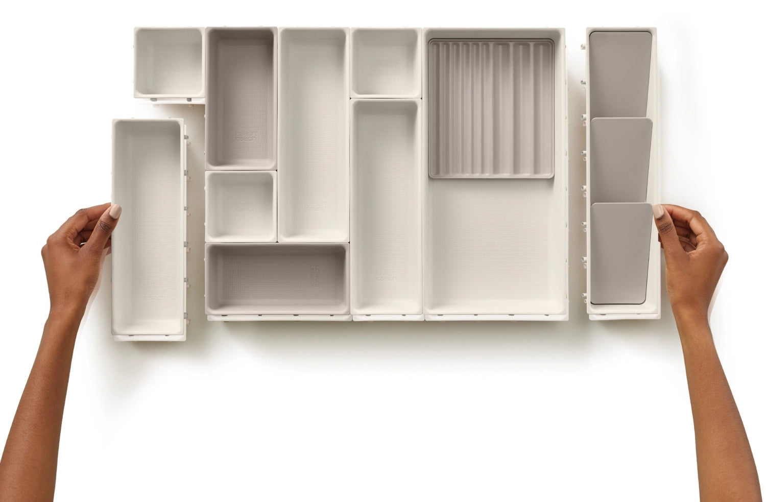 Praktisches 12-teiliges Makeup-Organizer-Set von Joseph Joseph, perfekt für die stilvolle Aufbewahrung und Organisation Ihrer Beauty-Produkte.