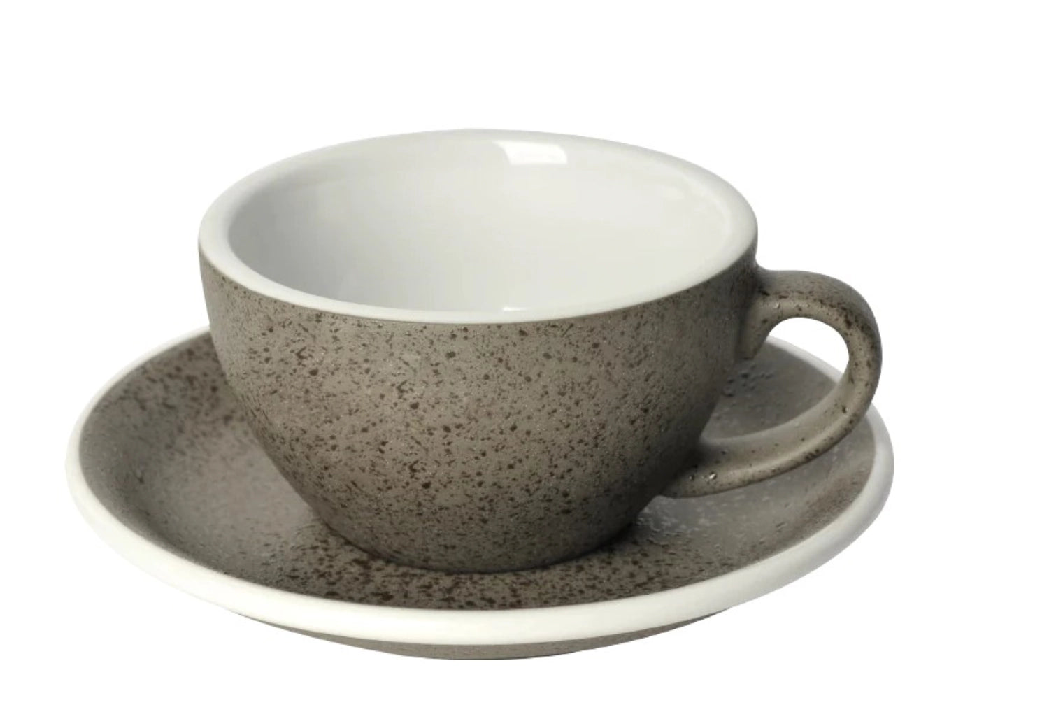Elegante 200ml Egg Kaffeetasse von Loveramics, designed für ästhetischen Kaffeegenuss und stilvolle Tischgestaltung.