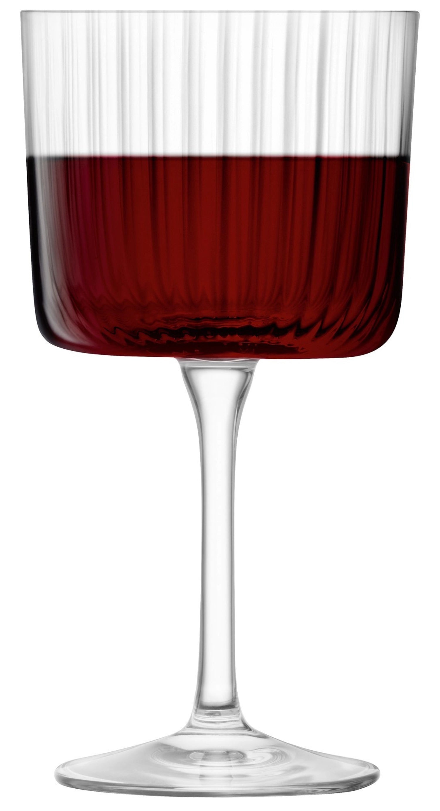 Elegantes 4er Set Gio Weingläser von LSA, 250ml, perfekt für Weinliebhaber, vereint stilvolle Ästhetik mit praktischer Nutzung.