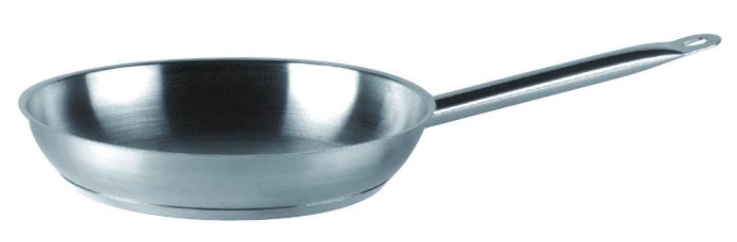 Hochwertige Basic Bratpfanne von Piazza, ideal zum Braten und Anbraten, mit robuster Antihaftbeschichtung und ergonomischem Griff.