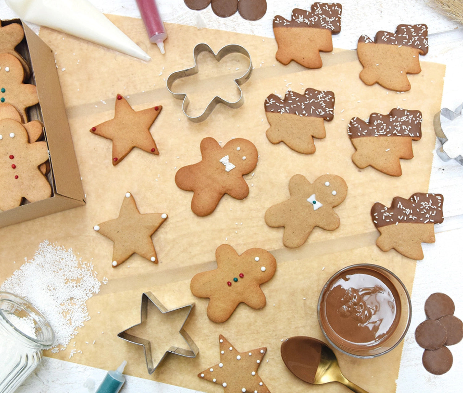 Drei festliche Ausstecher und Präger von Scrap Cooking für weihnachtliche Backideen, perfekt für Plätzchen und Dekorationen.