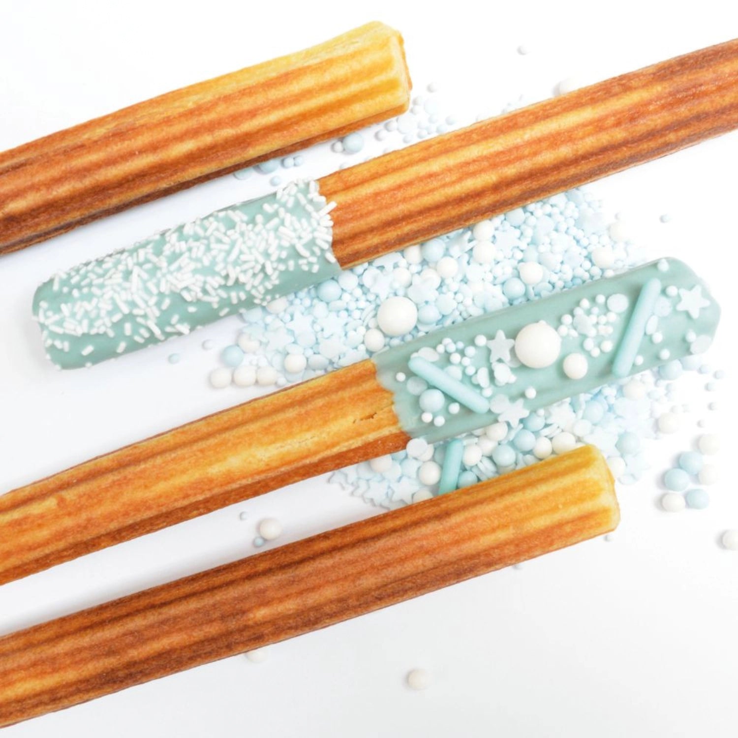Leckere blaue Schokoladenglasur für kreative Drip Cakes, 130g, ideal zum Verzieren von Torten und süßen Köstlichkeiten.