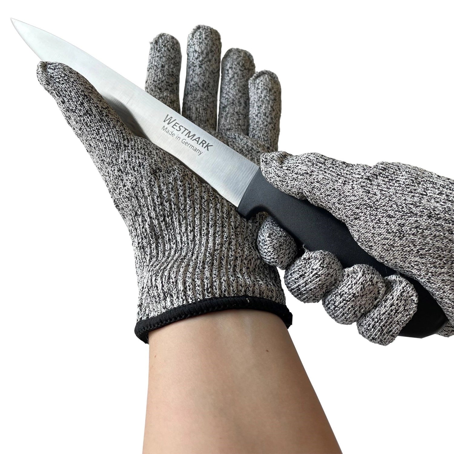 Hochwertige Schnittschutz-Handschuhe von Westmark, perfekt für Küchenarbeiten, gewährleisten Sicherheit und Bewegungsfreiheit beim Schneiden.