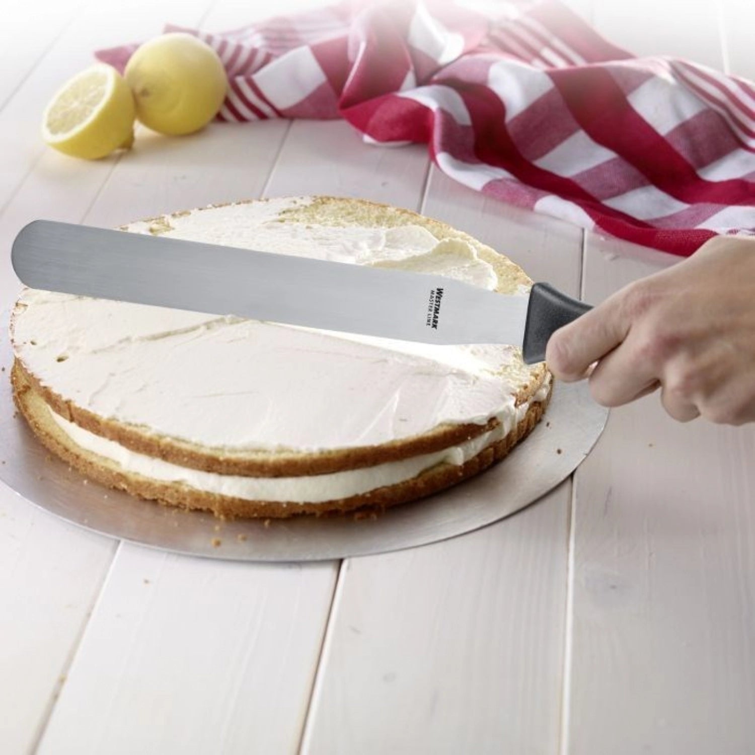 Streichpalette Master Line von Westmark, 25,5x3,5 cm, gerade und flexibel, ideal für präzises Backen und Dekorieren von Torten.