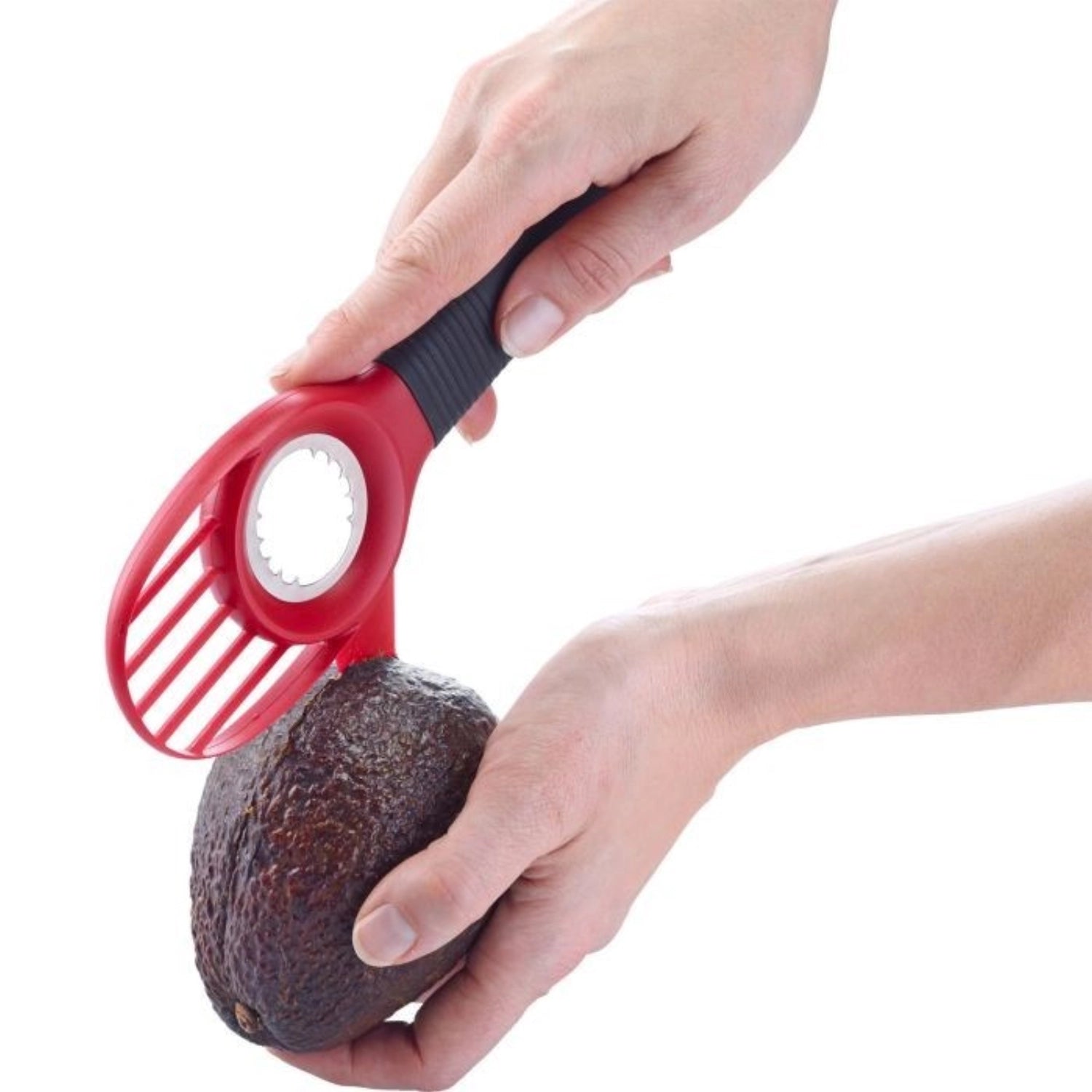 Der Avocadoschneider "Hello" von Westmark vereinfacht das Entkernen und Schneiden von Avocados und überzeugt durch sein modernes, benutzerfreundliches Design.