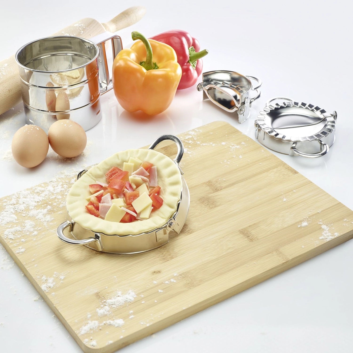 Ravioliformer Maria von Westmark: 12 cm Durchmesser, perfektes Werkzeug zum einfachen und schnellen Herstellen von köstlichen Ravioli zu Hause.