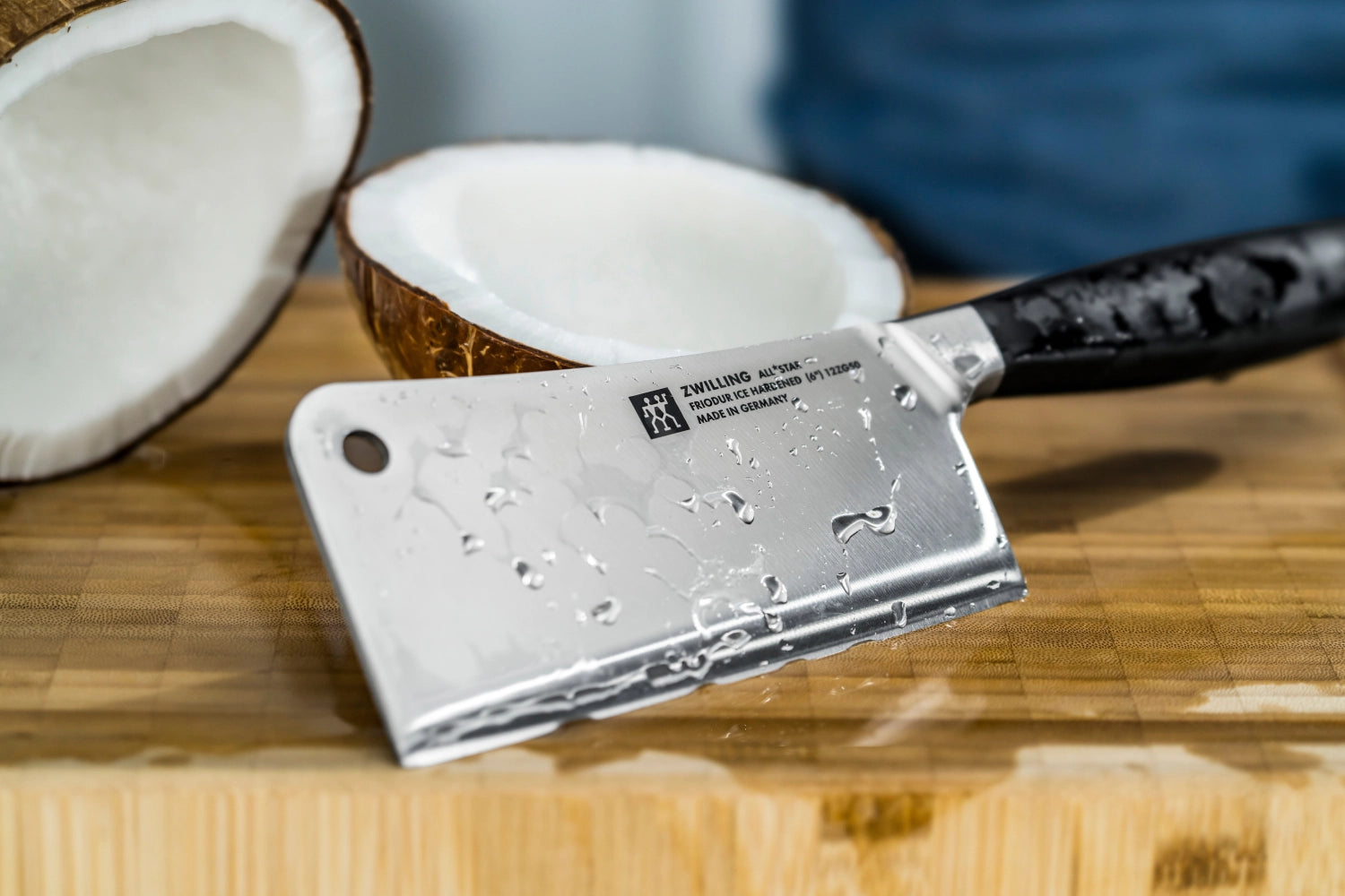 Hochwertiges Zwilling All Star Chin. Hackmesser 150, perfekt für präzises Hacken und Schneiden von Fleisch und Gemüse in der modernen Küche.