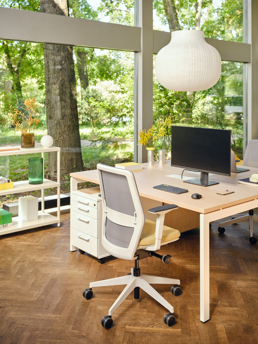 Ogi U Bench BOU54E4 - Doppelschreibtisch in Honigeiche präsentiert im Onlineshop von KAQTU Design AG. Schreibtisch ist von Mdd
