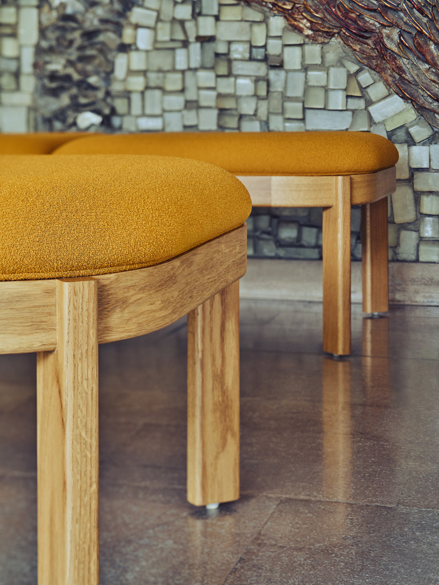 Ramp RMP151 - Bank in Grau präsentiert im Onlineshop von KAQTU Design AG. Sitzbank ist von Mdd