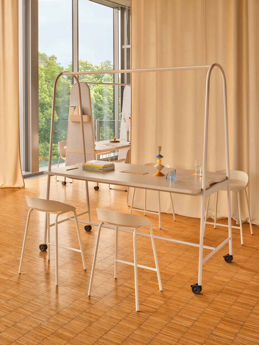 Ampla AURZ04 - Hochtisch in Eiche Natur präsentiert im Onlineshop von KAQTU Design AG. Hochtisch ist von Mdd