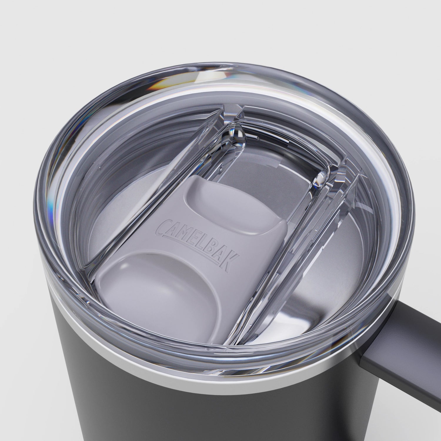 Camelbak Thrive Mug V.I. Bottle 0.5l in Schwarz, praktische und stilvolle Trinkflasche für unterwegs, ideal für aktive Lebensstile.