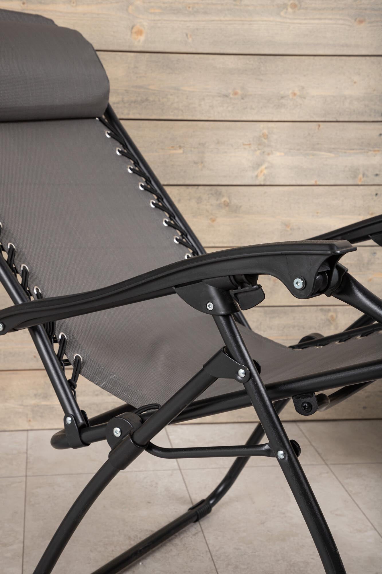 Die Melker Sun Lounge von Venture Home vereint modernes Design und Komfort, perfekt für entspannte Stunden im Freien.