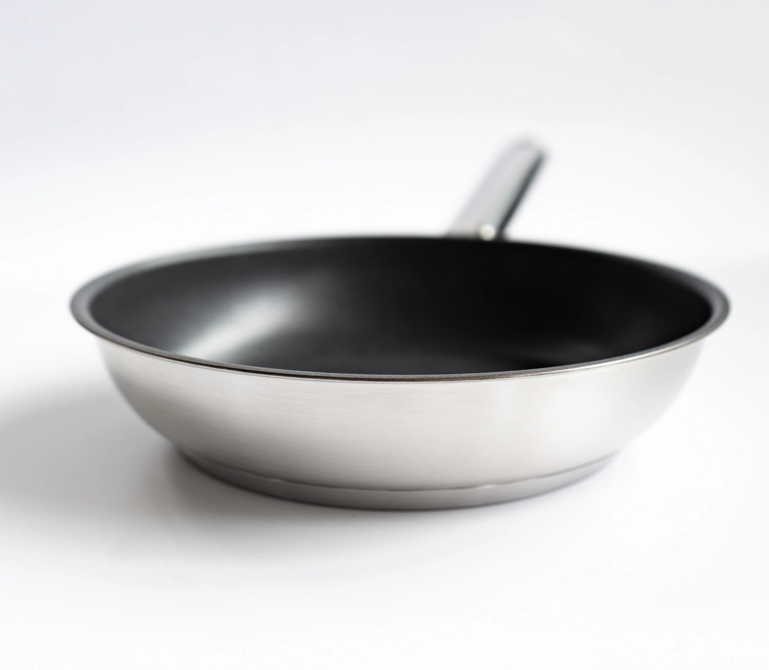 Resto 3 Duraslide Bratpfanne 32cm von Demeyere, hochwertige Antihaftpfanne für perfektes Braten und Kochen, ideal für jede Küche.