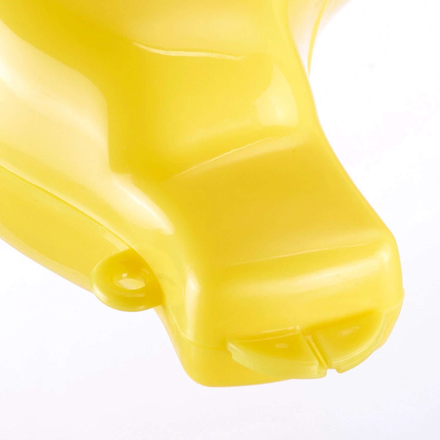 Praktische Bananendose von Westmark in leuchtendem Gelb, ideal zum Schutz und zur Frischhaltung von Bananen für längere Zeit.