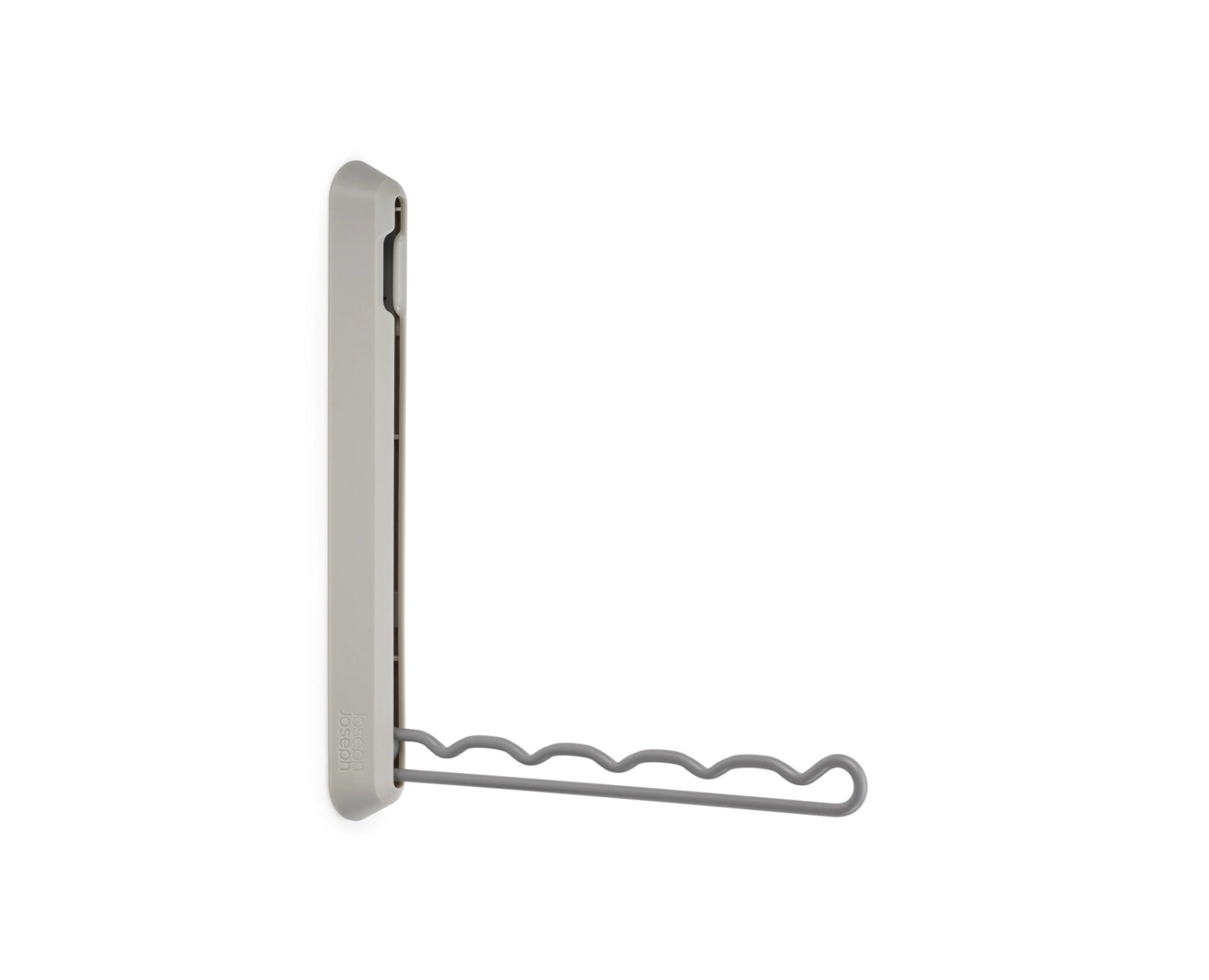 Hyg Lounge-Sessel Niedrig mit Drehgestell aus schwarzem Aluminium, stilvolles Design von Normann Copenhagen, ideal für moderne Wohnräume.