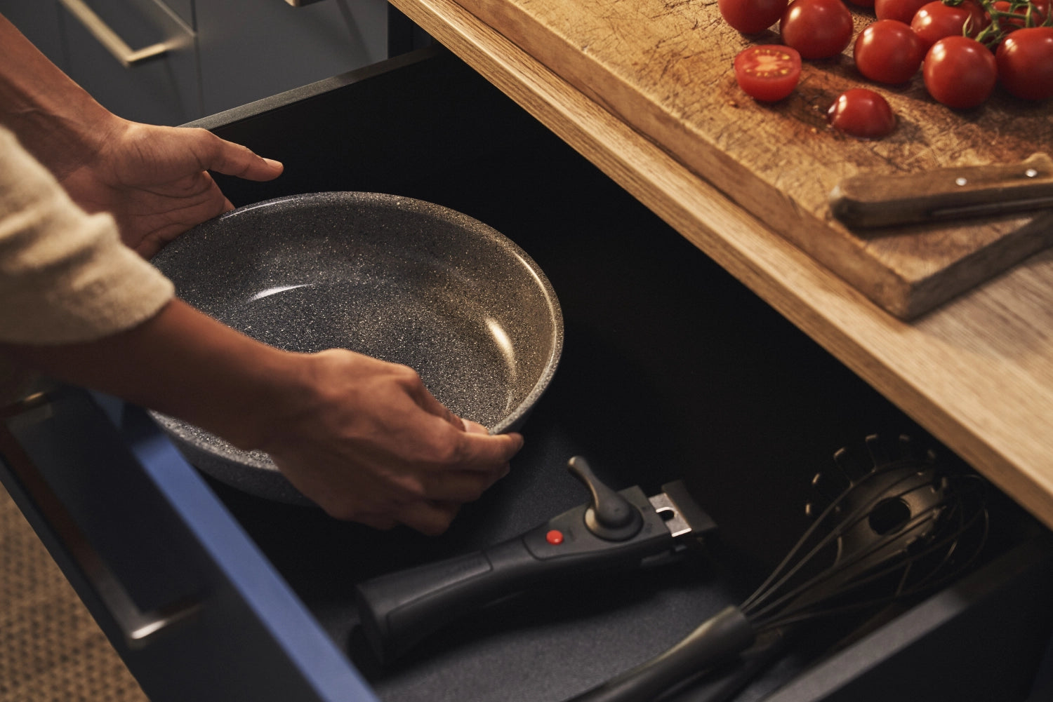 Torre Bratpfanne 28cm von Ballarini, hochwertige Antihaftbeschichtung, ideal zum Braten und Kochen, perfekt für jede Küche.