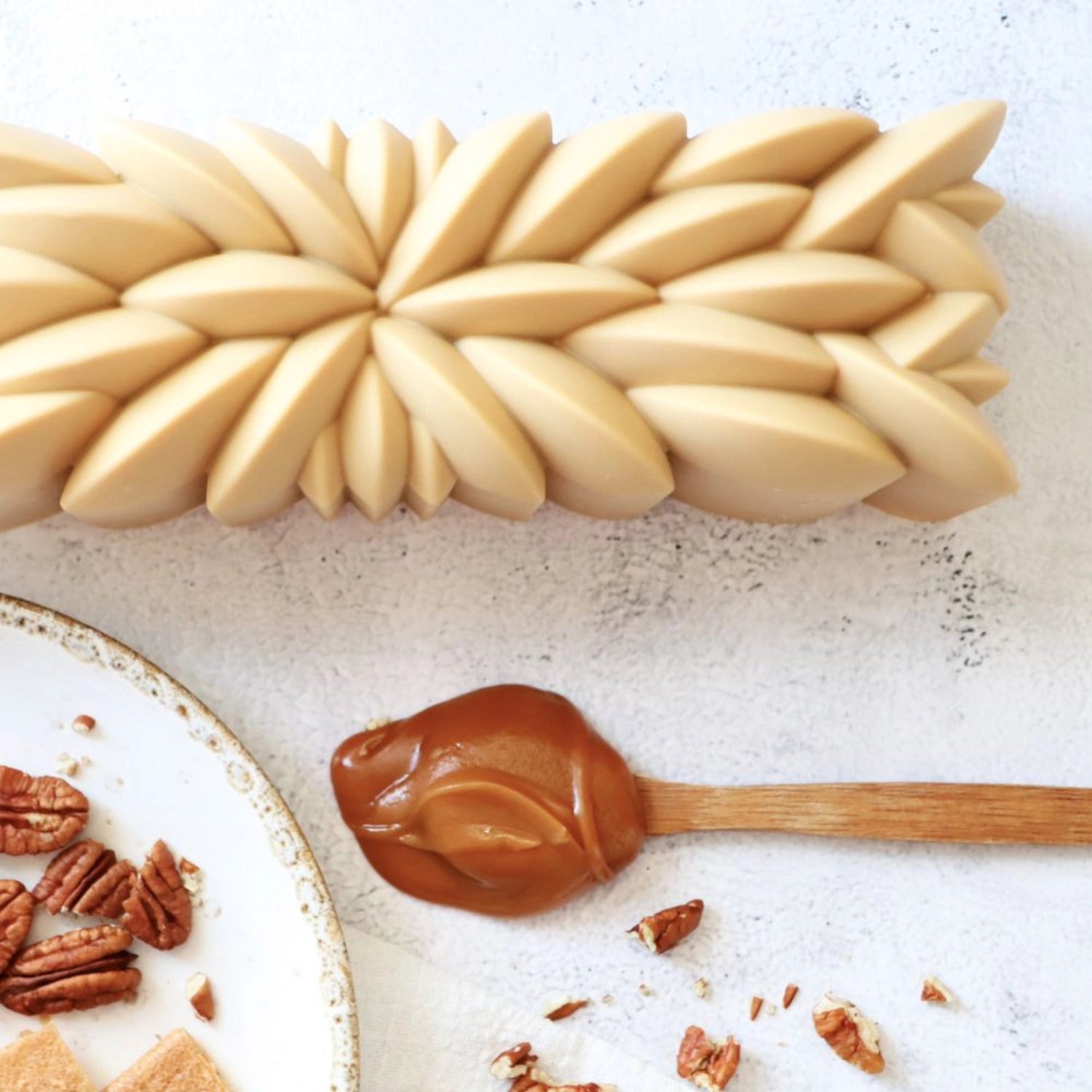 Leckere Caramel Schoko Drops von Scrap Cooking in einer 190g Packung, ideal zum Backen oder Naschen für Schokoladenliebhaber.