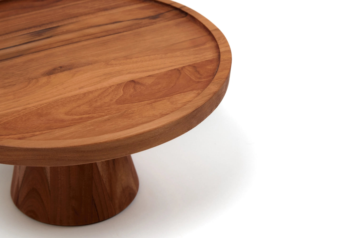 Elegante Bistro Tortenplatte aus hochwertigem Teakholz, Ø 29 cm, H 12 cm, ideal für festliche Anlässe und ansprechende Dessertpräsentationen.