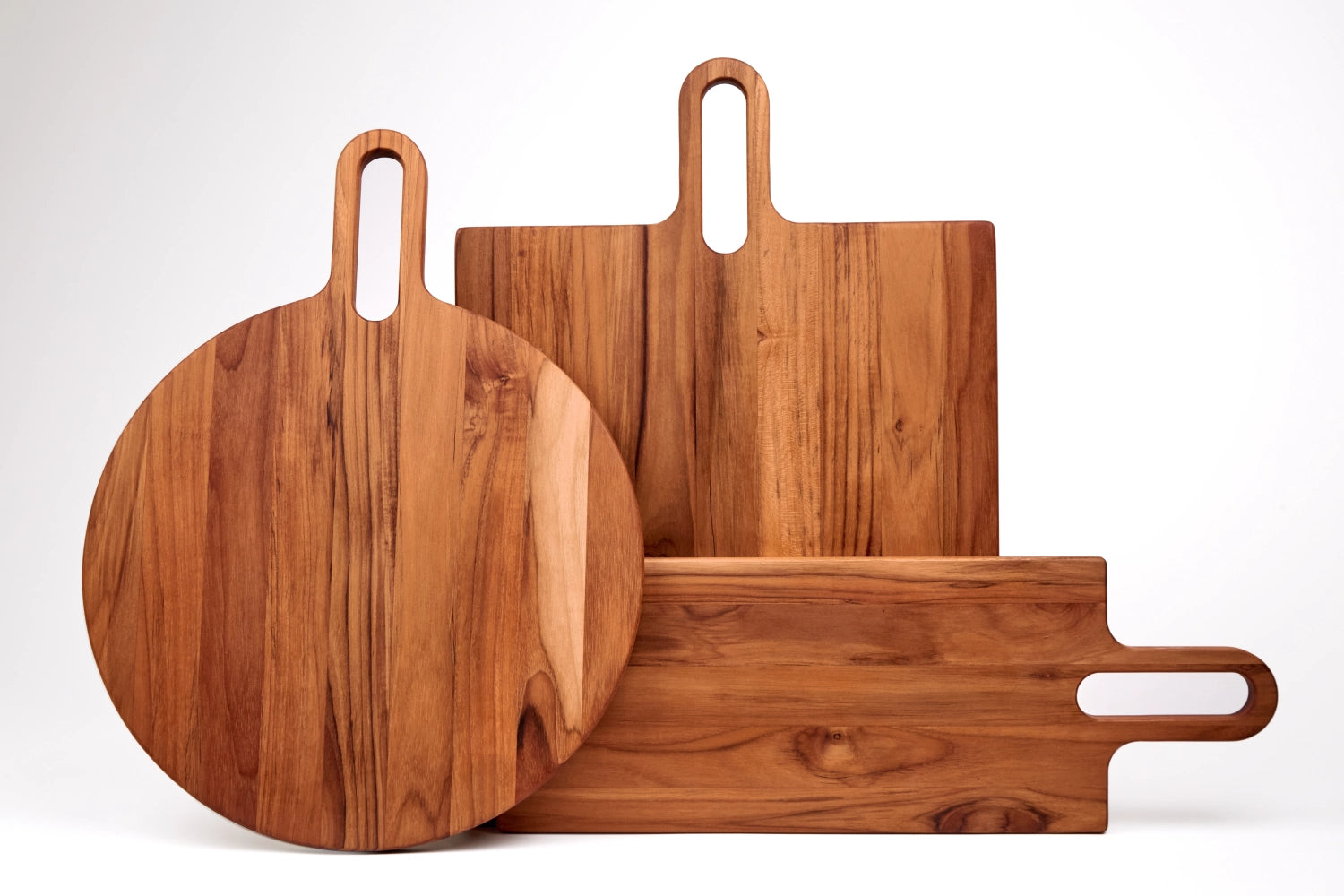 Rechteckiges Bistro Servierbrett aus hochwertigem Teakholz, Maße 47x36x2cm, ideal für stilvolles Servieren und vielseitige Nutzung.