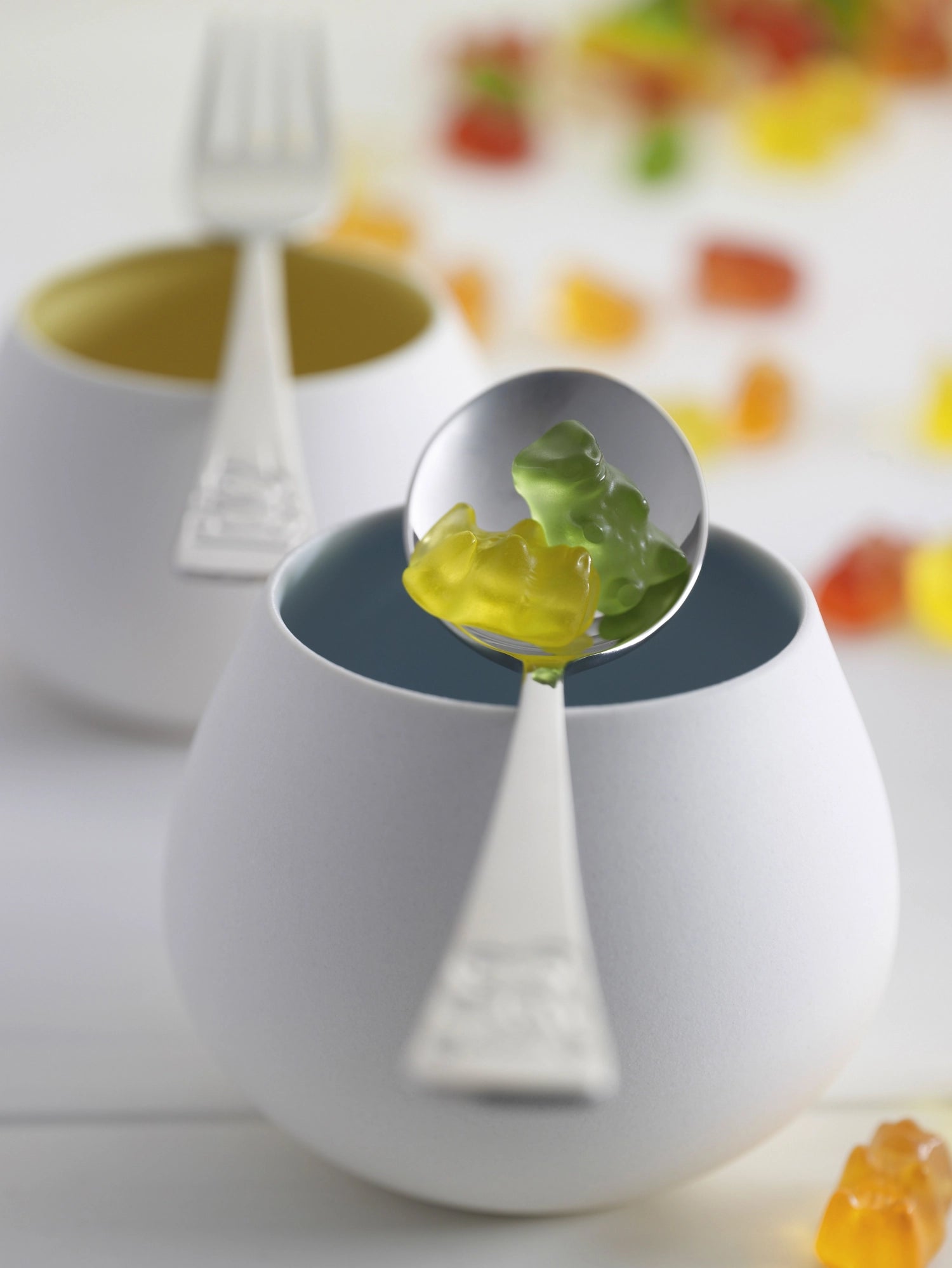 Verspieltes 4-teiliges Kinderbesteck Teddy von Zwilling, perfekt für kleine Hände, aus langlebigem Edelstahl für ein fröhliches Esserlebnis.