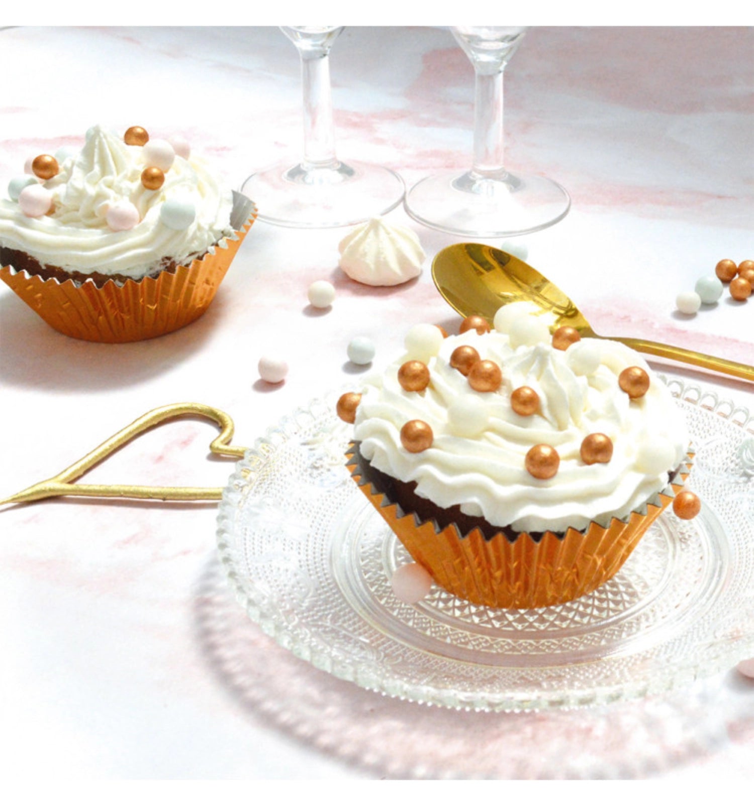 Vielfältiges 4er Set Zuckerstreusel mit schimmernden Perlen (52g) für kreative Backprojekte und festliche Anlässe von Scrap Cooking.