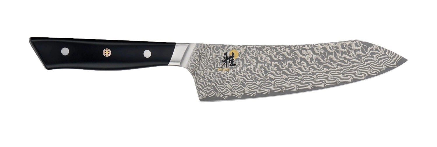 Elegantes Miyabi Damastmesser 800 DP Santoku mit 18 cm Klinge, ideal für vielseitige Schneidetechniken in der modernen Küche.