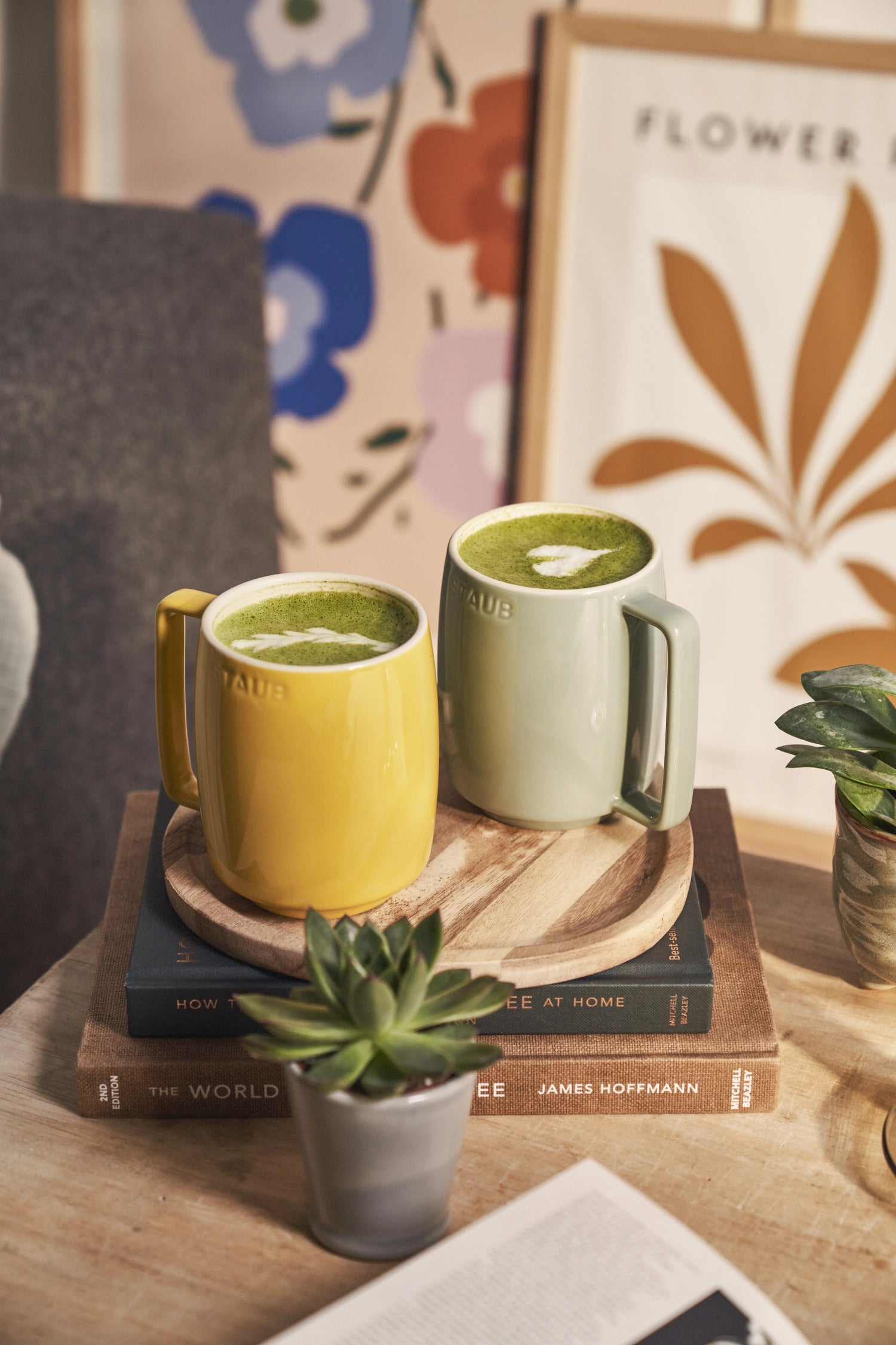 Elegante Tasse Citron L 475ml von Staub, aus feiner Keramik, mit lebhaftem Zitrusmotiv, ideal für stilvolle Teestunden und besondere Anlässe.