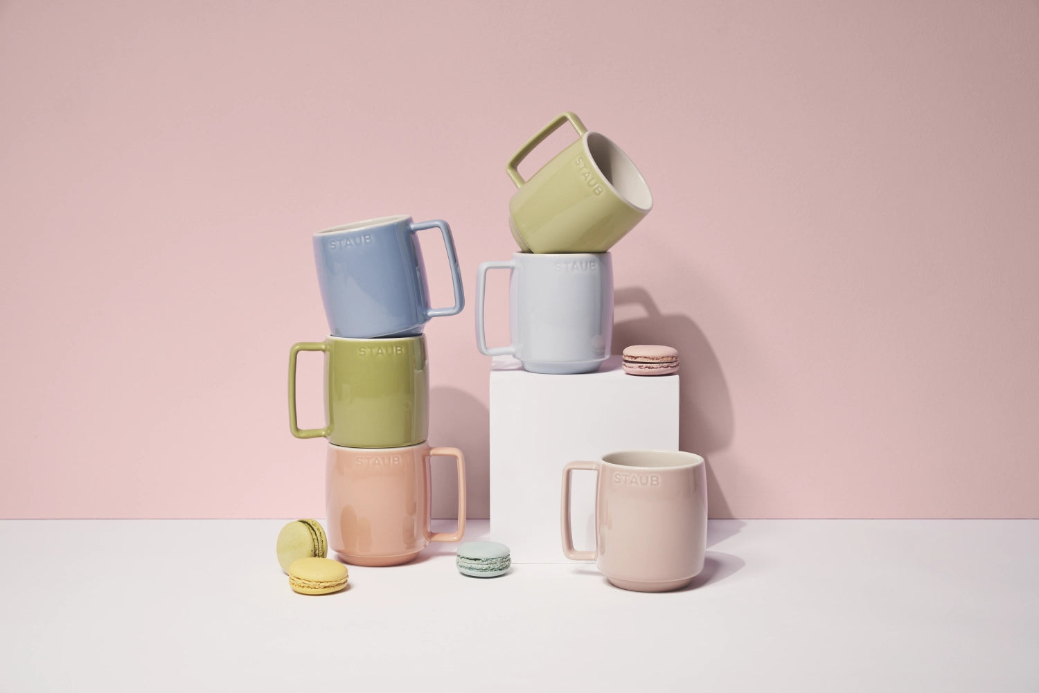 Stilvolles 6-teiliges Tassenset M von Staub, 350ml, ideal für Genussmomente, vereint Funktionalität und ästhetisches Design.