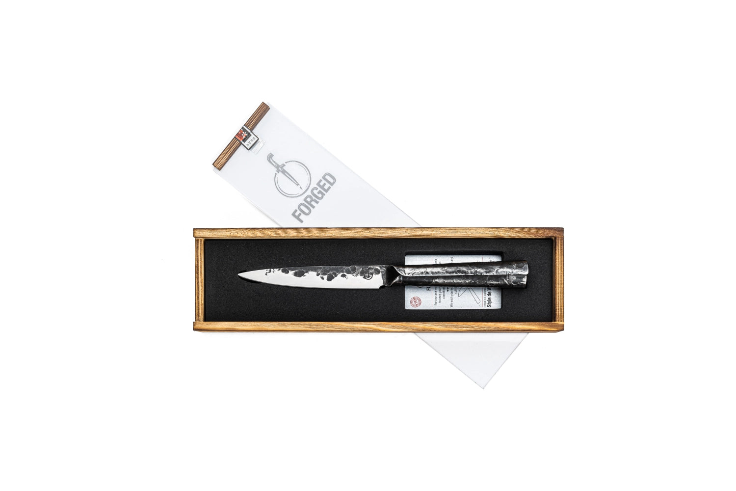 Robustes 13 cm Universalmesser von Forged, ideal für vielseitige Küchenaufgaben und präzises Schneiden von Lebensmitteln.