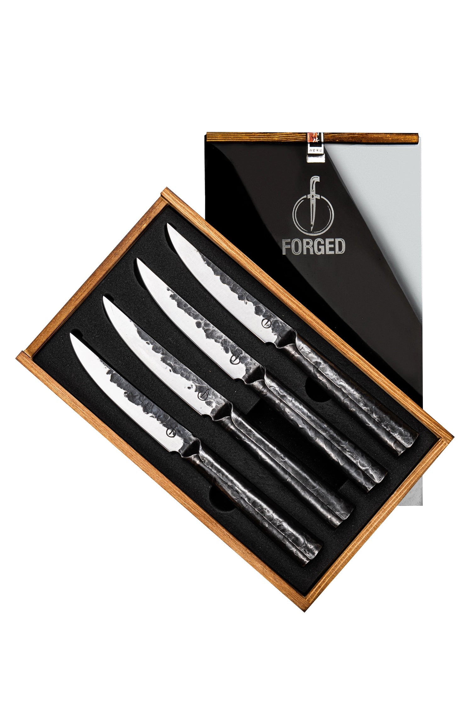 Hochwertiges Brute Steakmesser mit 10 cm Klinge, perfekt für saftige Steaks und präzises Schneiden, ideal für Grillliebhaber.