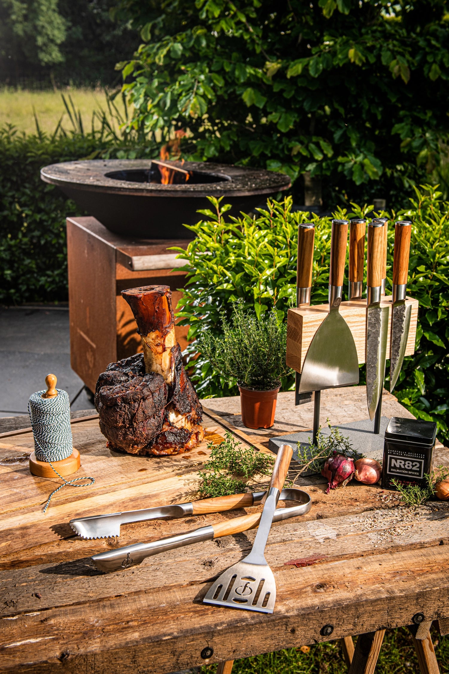 Elegantes Olive Kochmesser mit 20 cm Klinge, ideal für präzise Schneidarbeiten und ergonomischen Griff für müheloses Kochen.