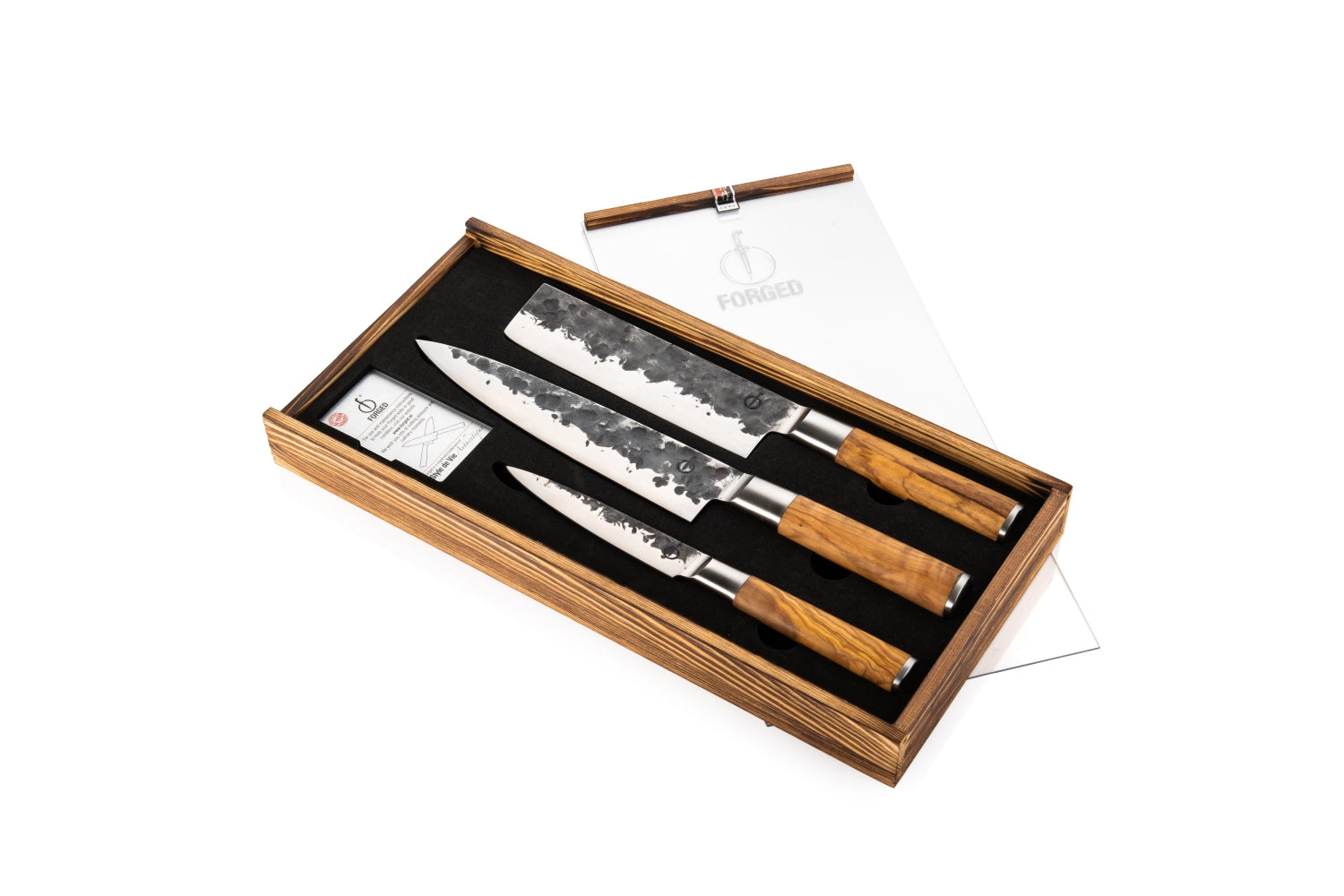 Elegantes 3-teiliges Messerset aus Olivenholz von Forged, ideal für Kochliebhaber, die Wert auf Qualität und Design legen.